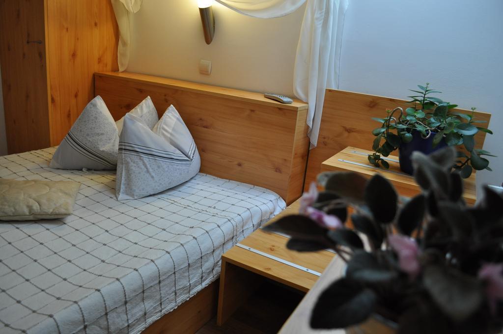 Bistro-Pension La Teleferic Синая Екстериор снимка